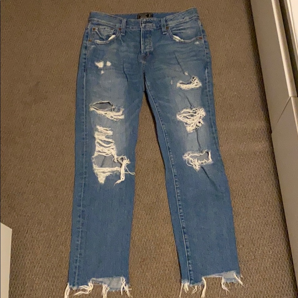 Low rise blue ripped jeans mom fit